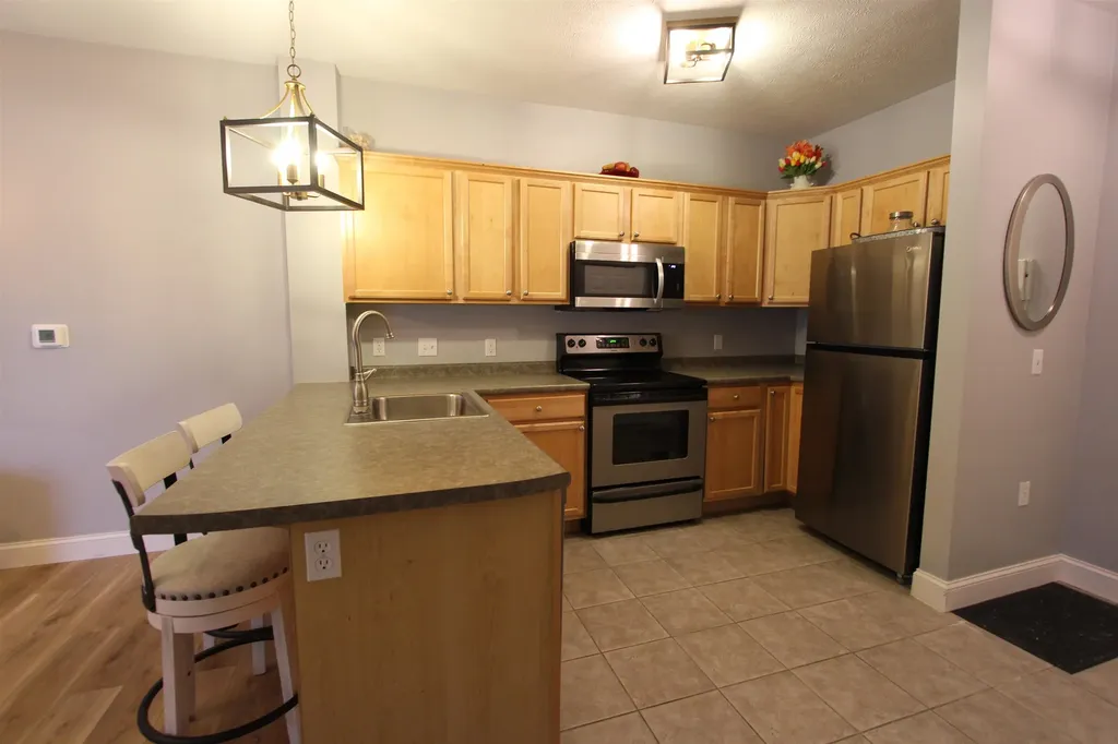 10 Kellogg Road Essex VT 05452