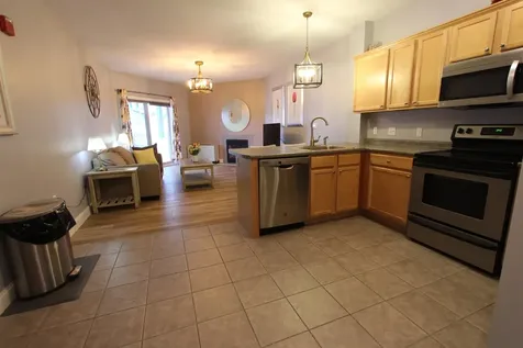 10 Kellogg Road Essex VT 05452