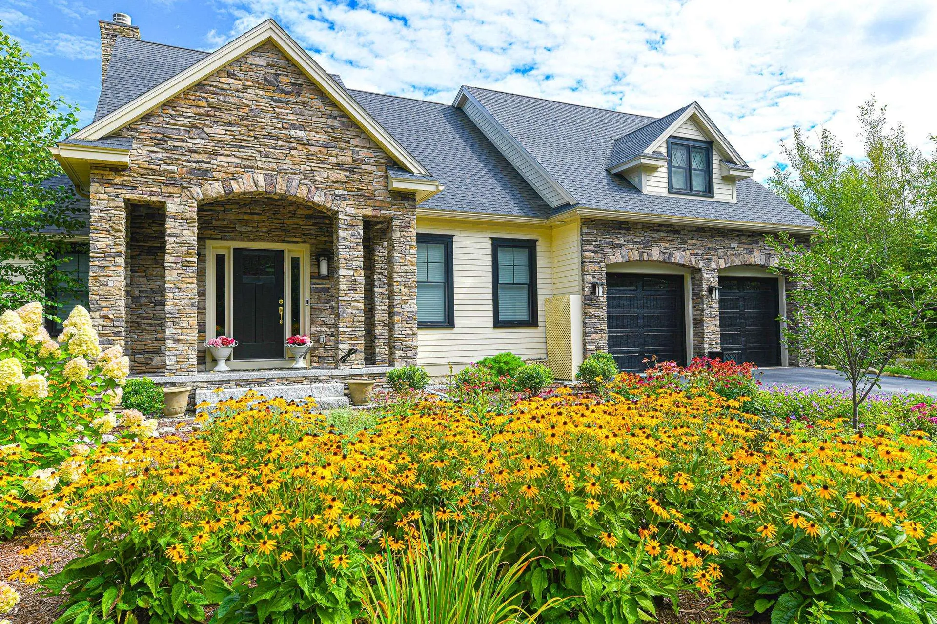 86 Hall Farm Road New London NH 03257