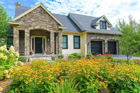 86 Hall Farm Road New London NH 03257