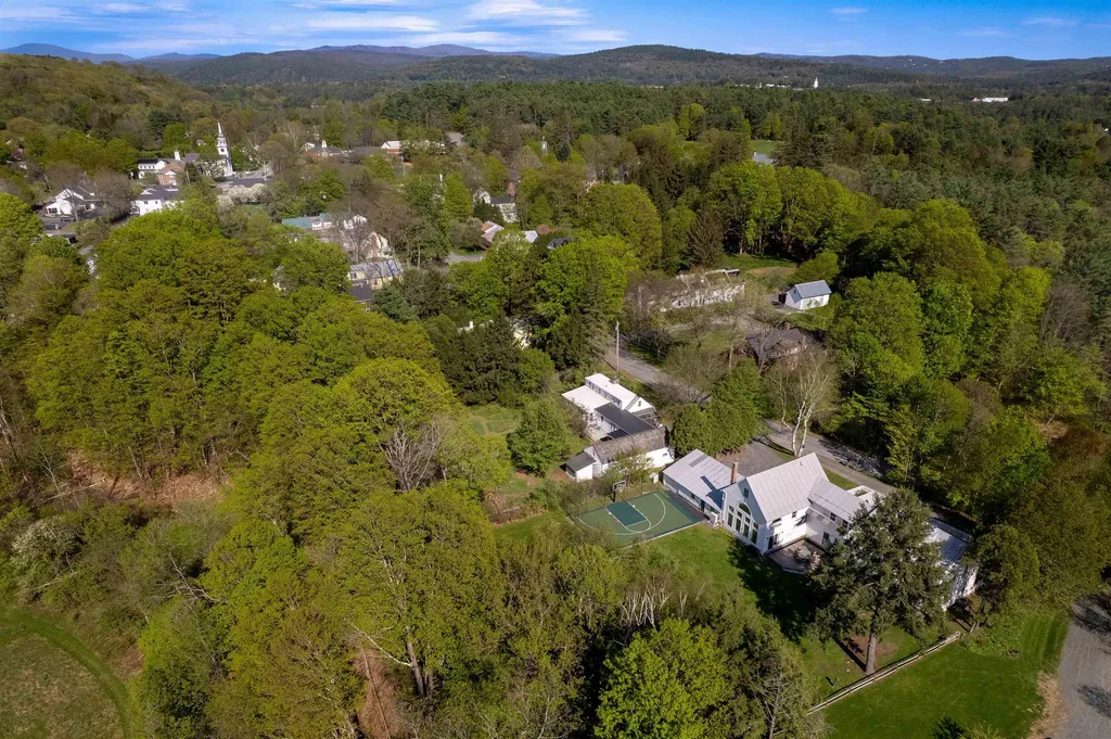 56 Elm Street Norwich VT 05055