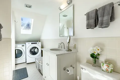 56 Elm Street Norwich VT 05055