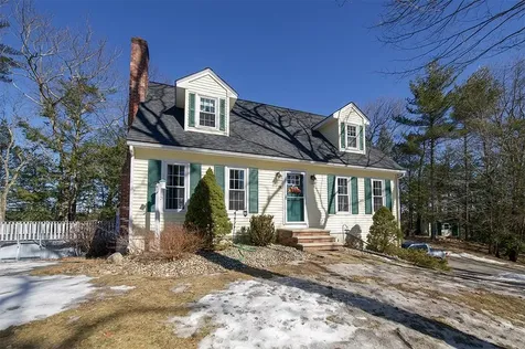 14 Ferguson Lane Sandown NH 03873