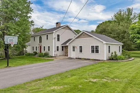 26 Hilltop Drive Wakefield NH 03872