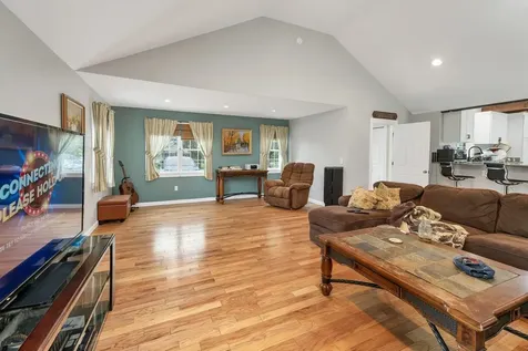 26 Hilltop Drive Wakefield NH 03872