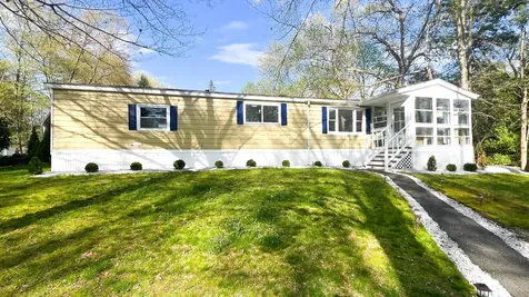 76 Hemlock Haven Hampton NH 03842