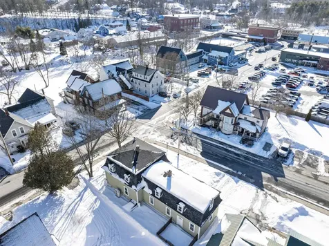 44 Middle Street Lancaster NH 03584