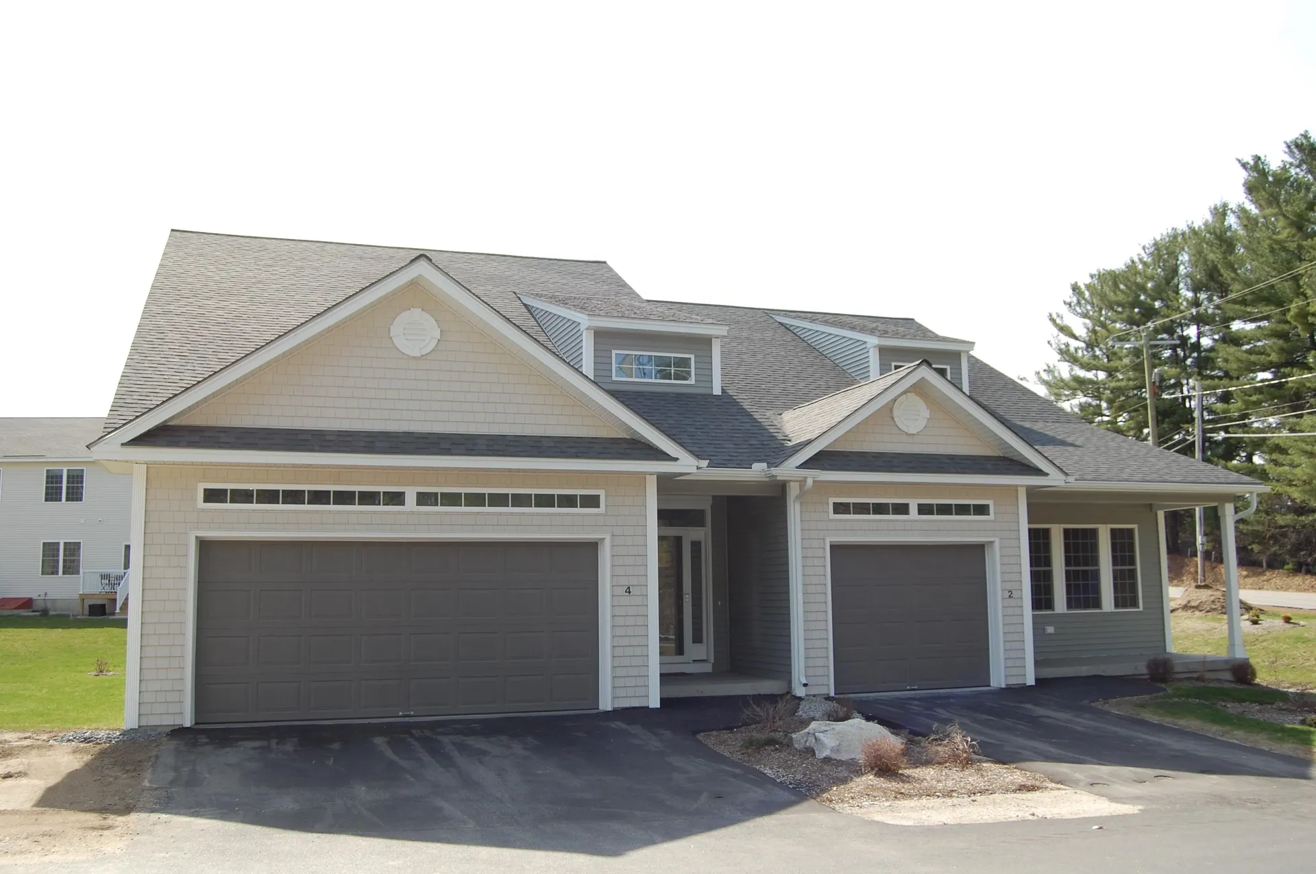 4 Chesterfield Lane Londonderry NH 03053