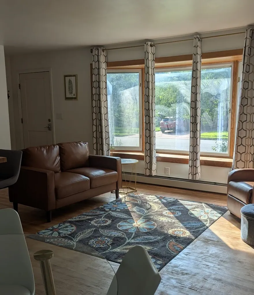 87 Shore Road Burlington VT 05408