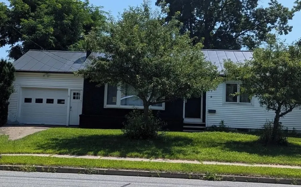 87 Shore Road Burlington VT 05408