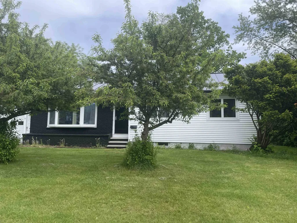 87 Shore Road Burlington VT 05408