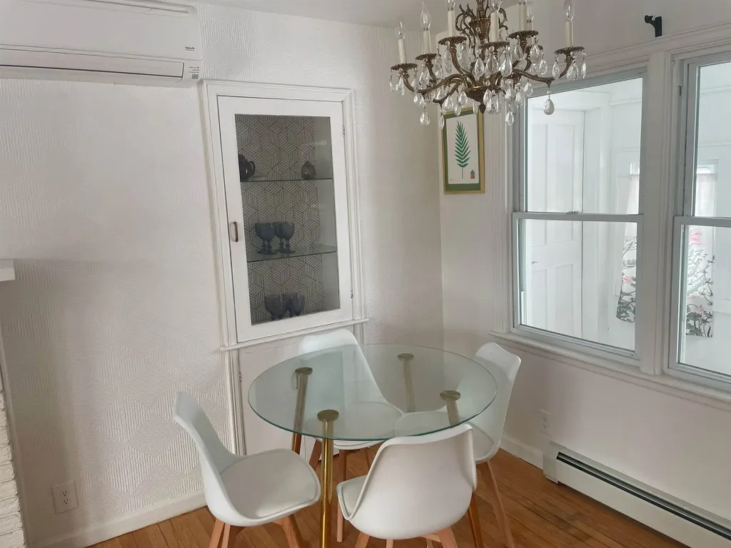 87 Shore Road Burlington VT 05408