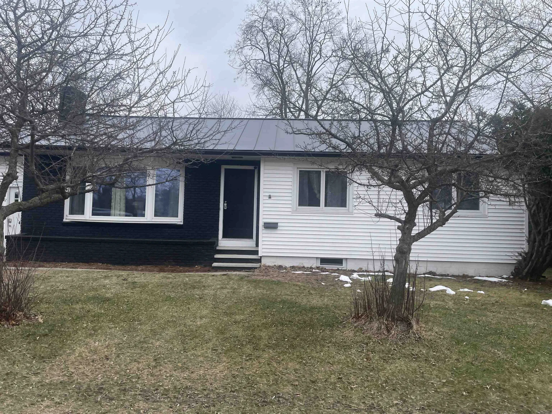 87 Shore Road Burlington VT 05408