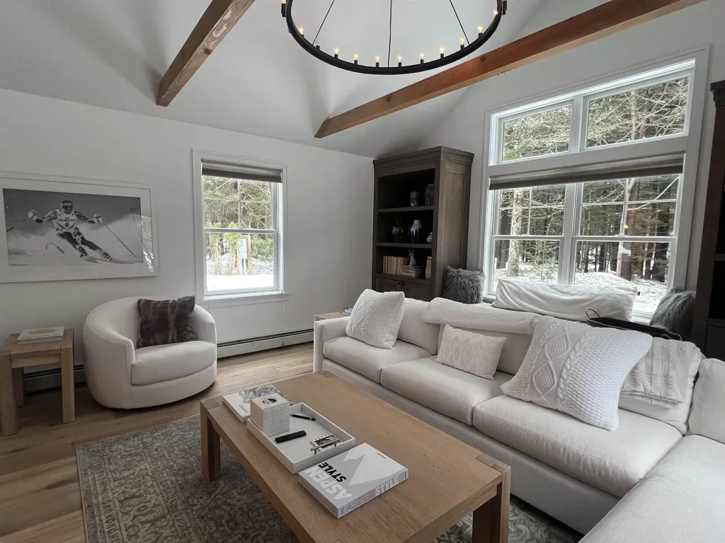 115 East Village Circle Wilmington VT 05363