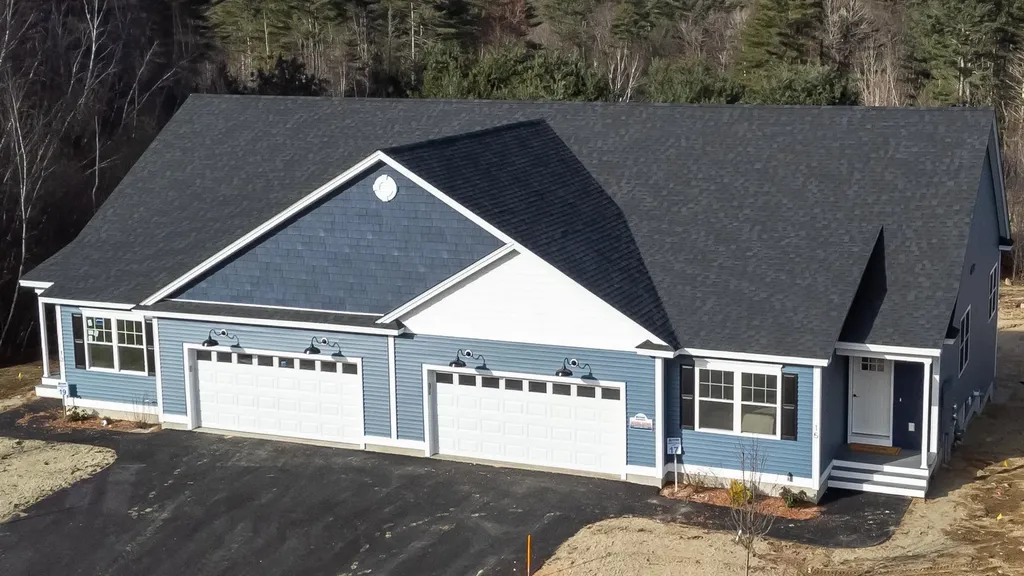 9 Village Way Northfield NH 03276