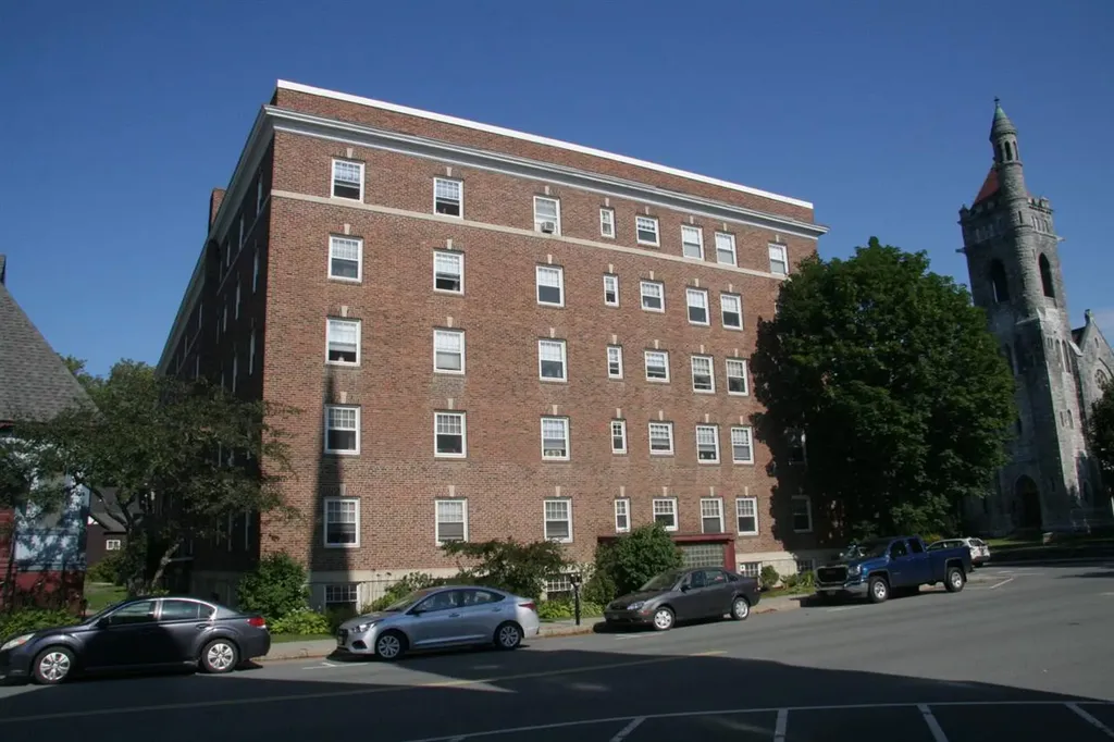 17 Church Street St. Johnsbury VT 05819