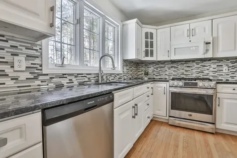 7 Sawtelle Road Brookline NH 03033