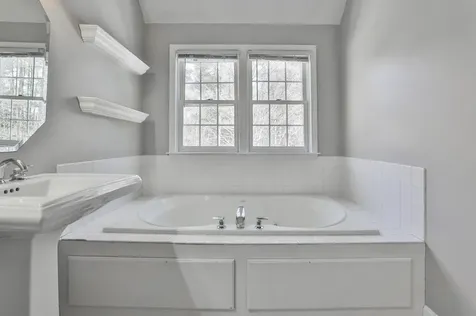 7 Sawtelle Road Brookline NH 03033