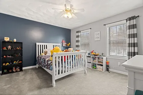 8 Felicia Drive Newton NH 03858