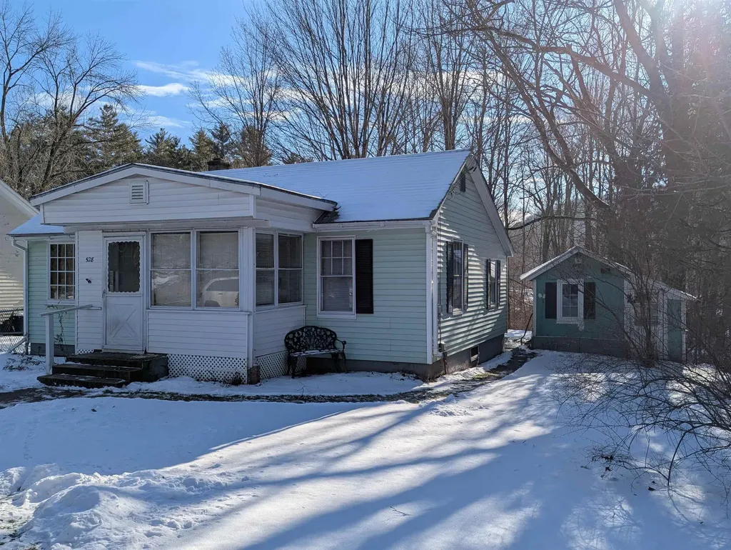 528 Main Street Claremont NH 03743