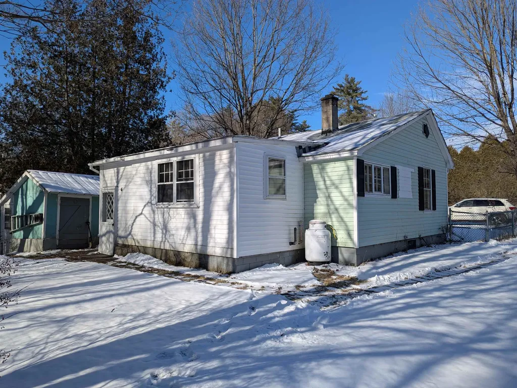 528 Main Street Claremont NH 03743