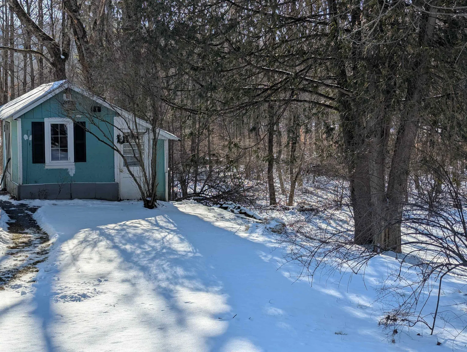 528 Main Street Claremont NH 03743