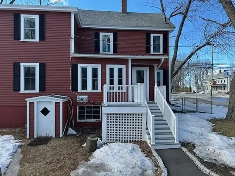 268 High Street Somersworth NH 03878