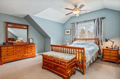 75 Parkside Drive New London NH 03257