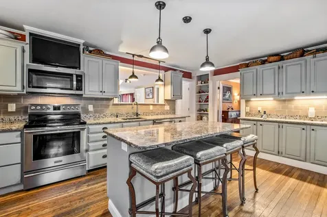 75 Parkside Drive New London NH 03257