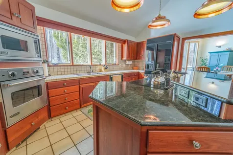 16 Spring Hill Road Dover VT 05356