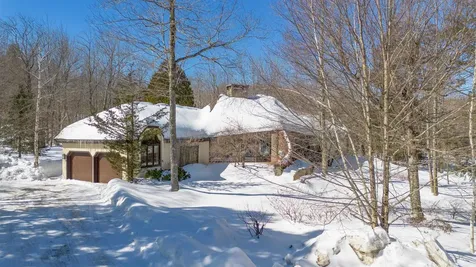 16 Spring Hill Road Dover VT 05356