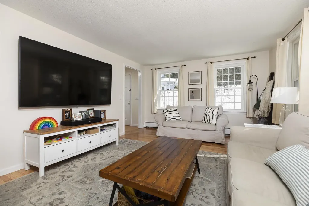 72 Buckingham Place Lebanon NH 03766