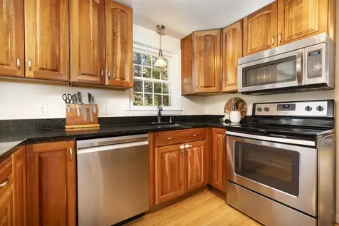 72 Buckingham Place Lebanon NH 03766