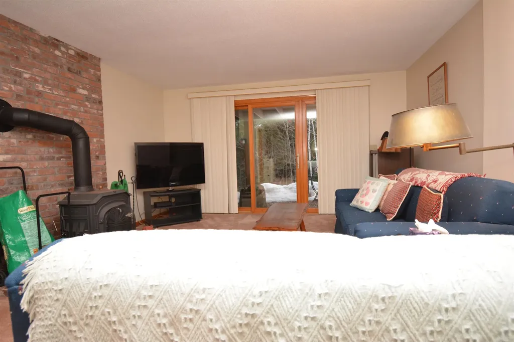 34 Barn Owl Overlook Grantham NH 03753