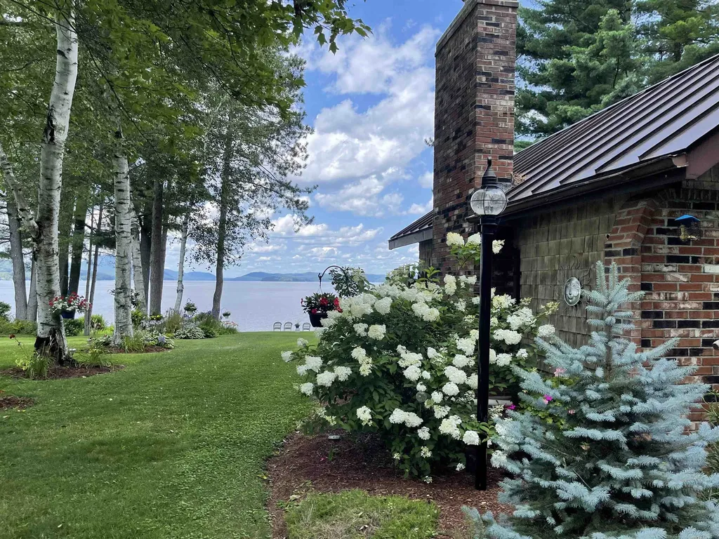 1276 Bluff Road Newport City VT 05855