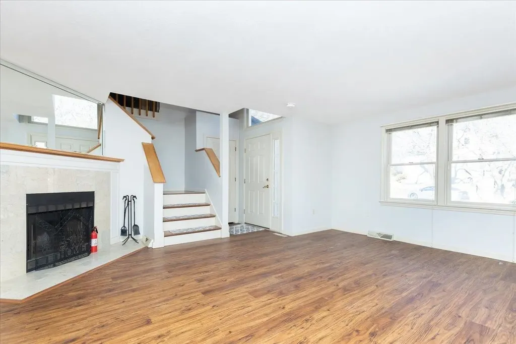 411 Elk Run Road Hudson NH 03051