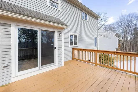 411 Elk Run Road Hudson NH 03051