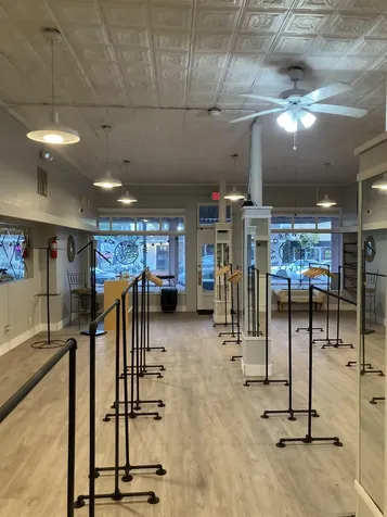 8 East Broadway Street Derry NH 03038