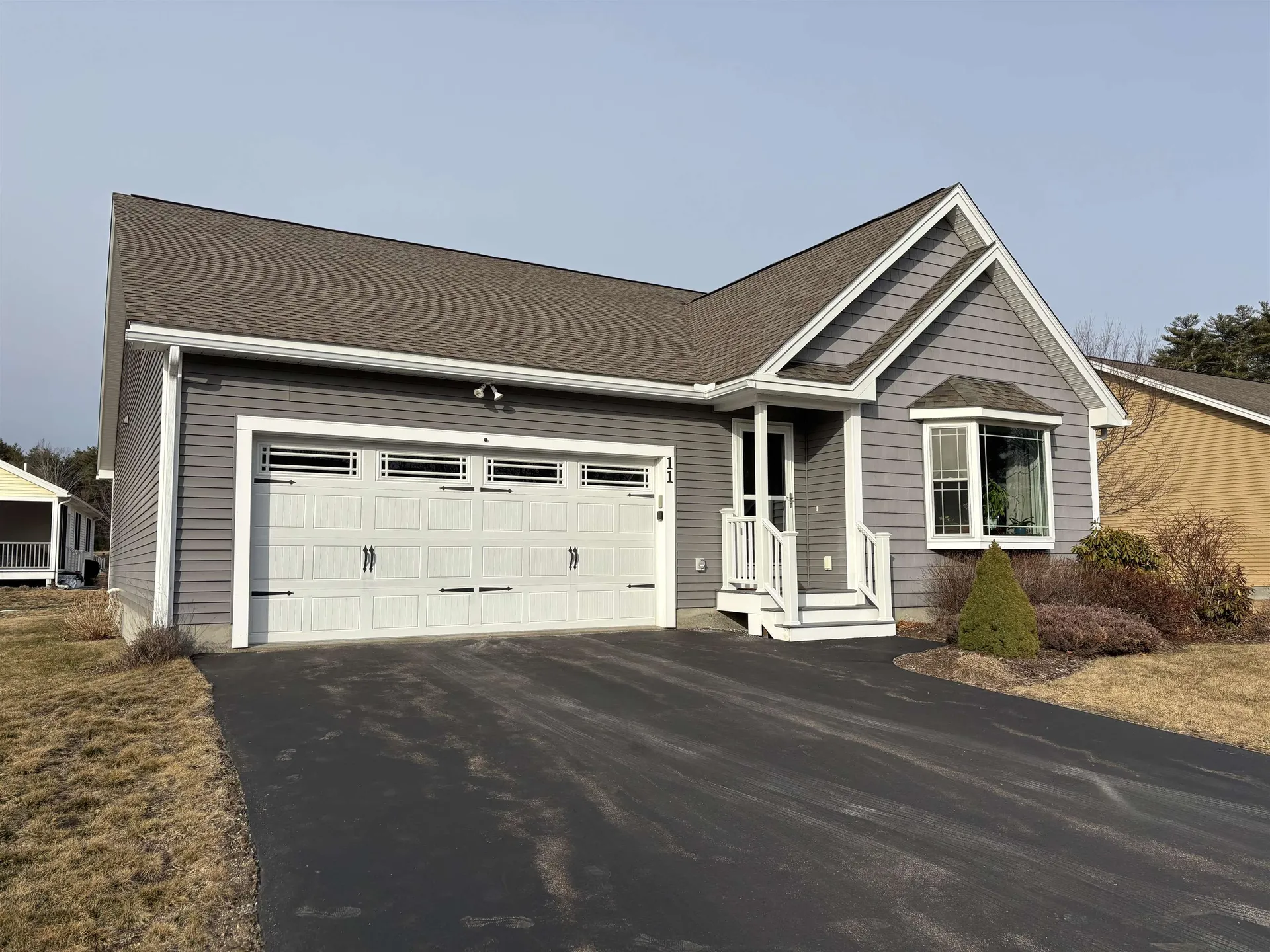 11 Monarch Way Kingston NH 03848