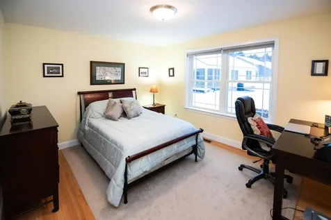 11 Monarch Way Kingston NH 03848