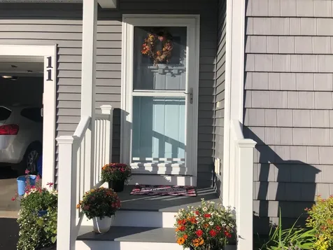 11 Monarch Way Kingston NH 03848