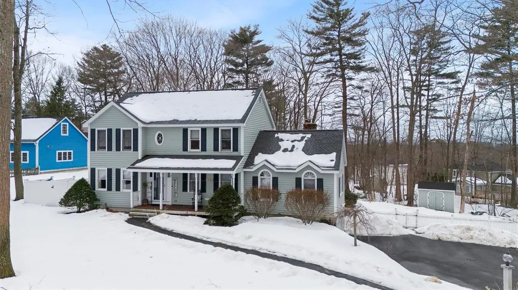 3 Springwood Drive Hooksett NH 03106