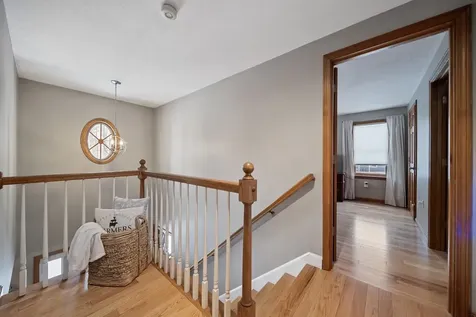 3 Springwood Drive Hooksett NH 03106