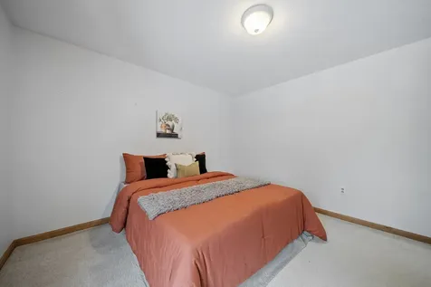 3 Springwood Drive Hooksett NH 03106
