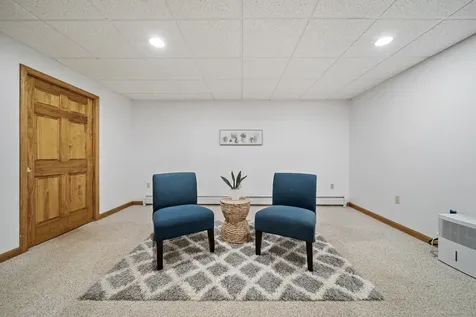 3 Springwood Drive Hooksett NH 03106