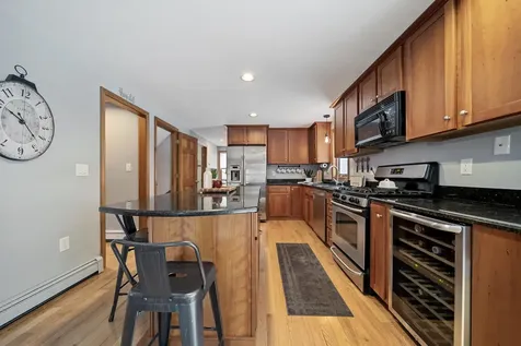 3 Springwood Drive Hooksett NH 03106