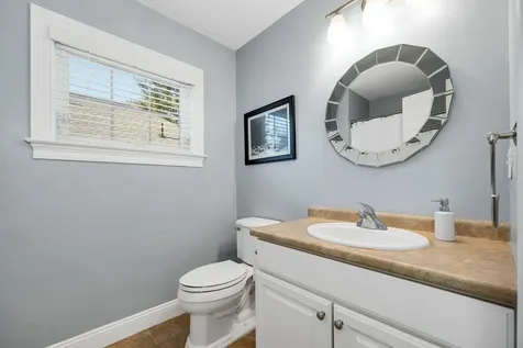 3 Rocky Ridge Circle Exeter NH 03833