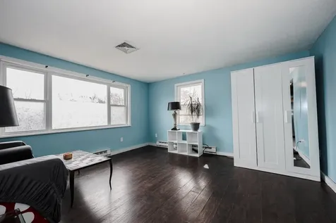 5 Aiken Street Derry NH 03038