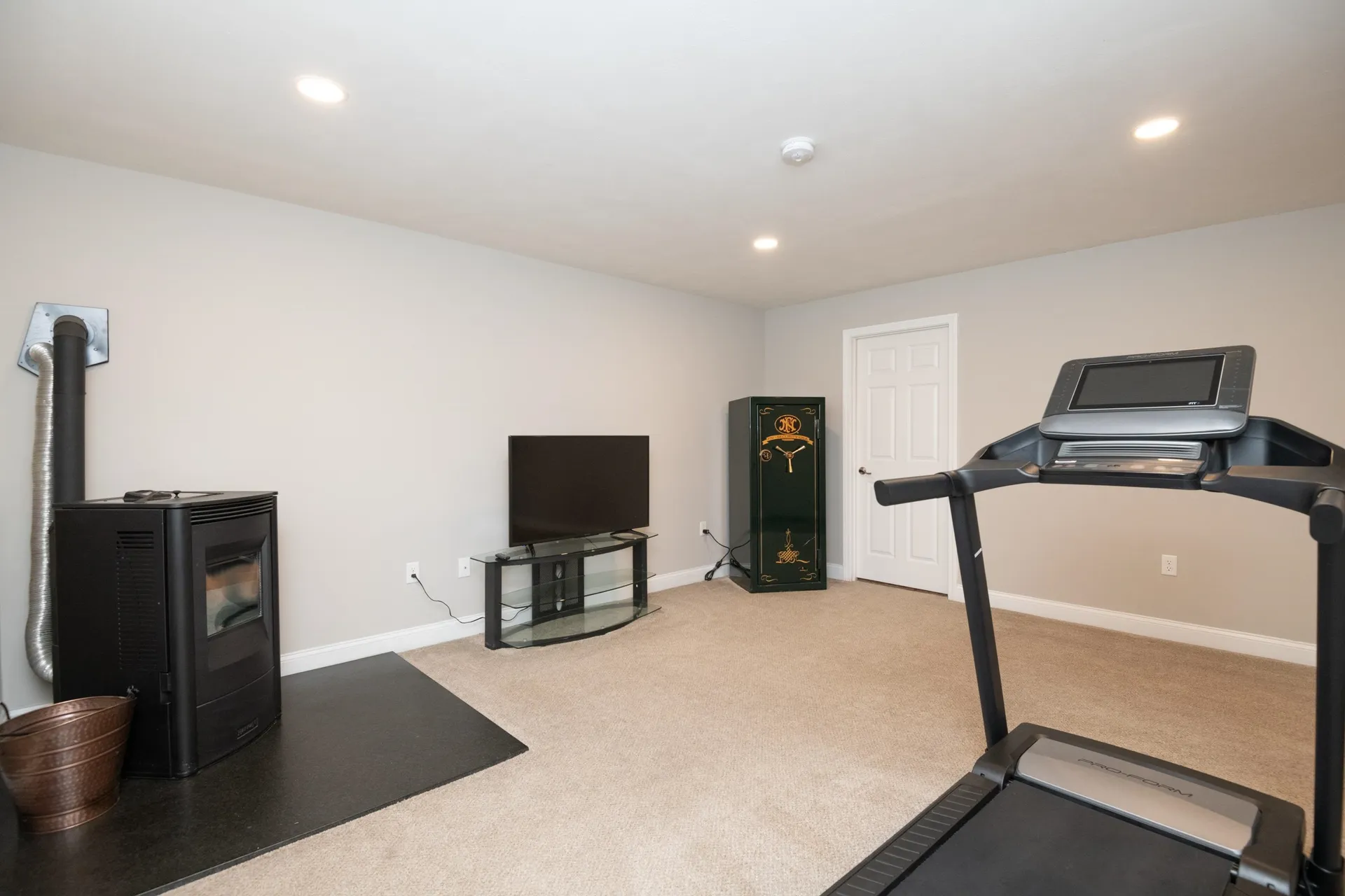 388 Chester Road Candia NH 03034