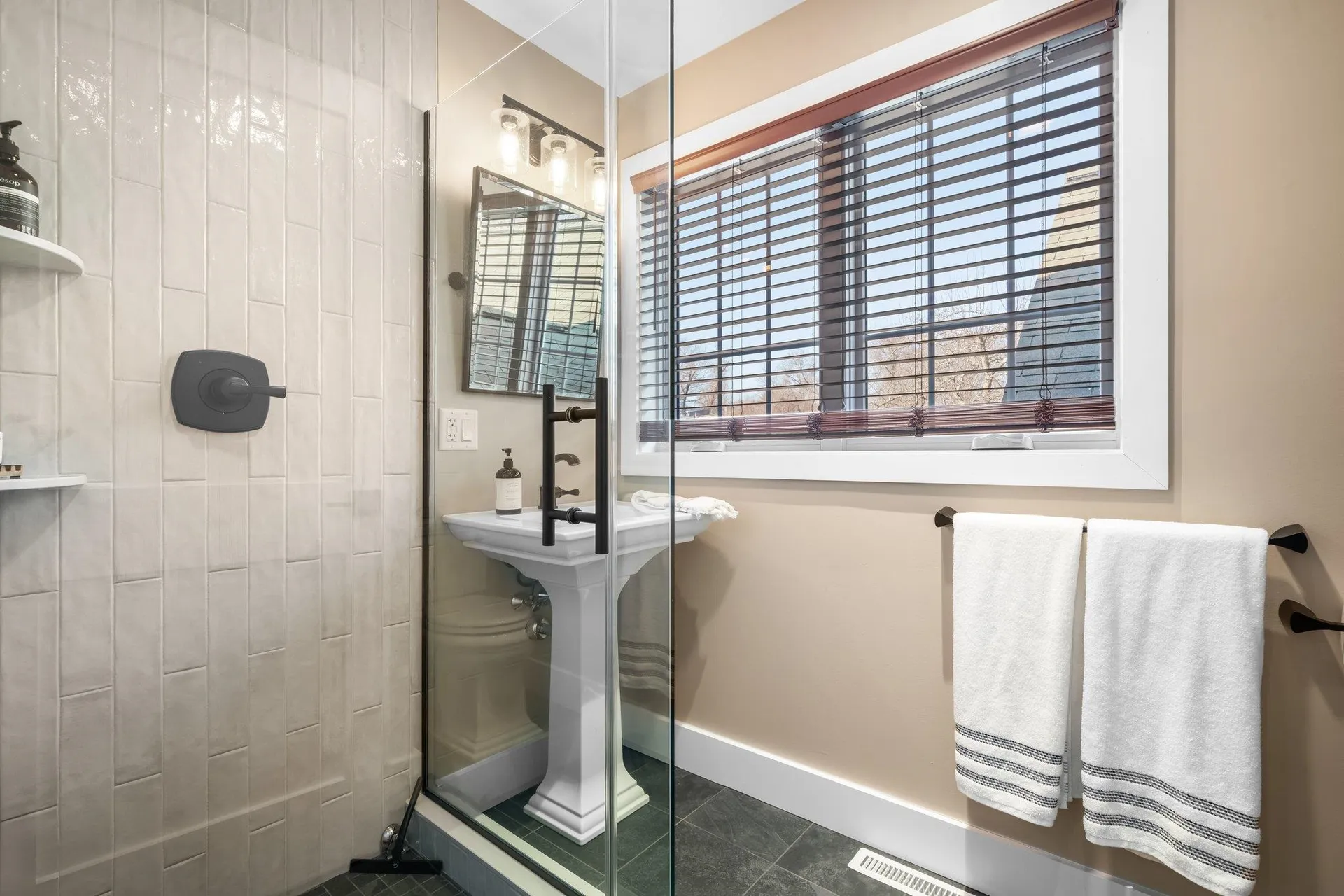 156 Straw Hill Road Manchester NH 03104